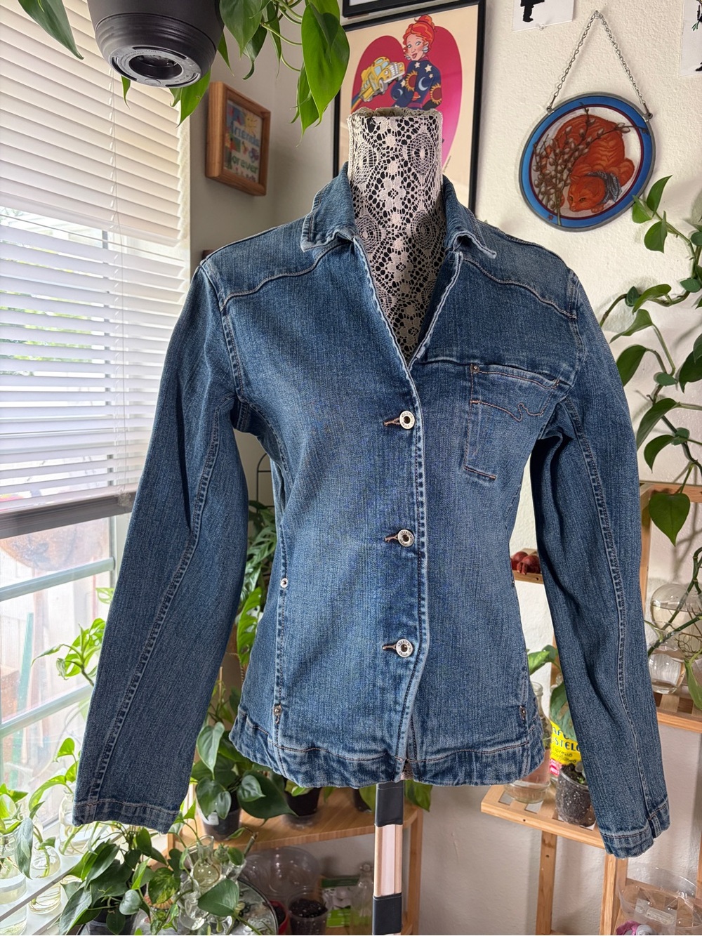 Silver Jeans Women's Medium Blue Denim Fitted Jean Jacket